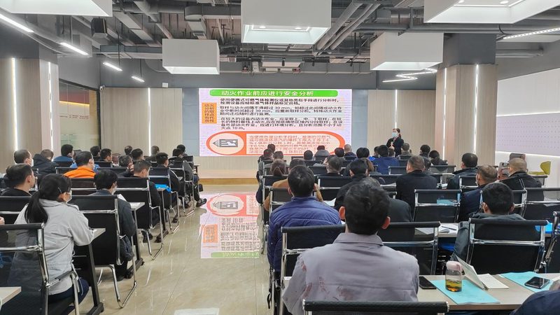 上海心理咨询师培训机构推荐：如何选择合适的学习平台**