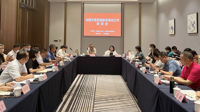 小标题：少儿编程师资培训的重要性